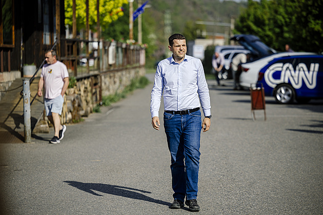 Podivný Hladíkův průzkum. Na Šumavě nenašli nikoho, kdo by v něm odpovídal