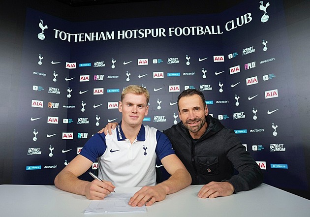 Tottenham? Hrklo ve mně. Splněný sen, ale překvapený nejsem, říká Kinský