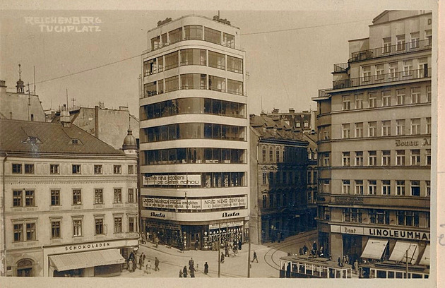 Liberecký mrakodrap a jeho okolí. Co všechno můžeme najít na Soukenném náměstí v Liberci