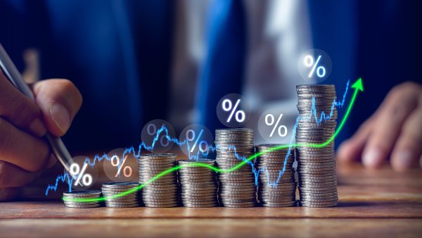 Přehled nejvýkonnějších podílových fondů roku 2024 dostupných na českém trhu. Kdo do nich investoval, porazil index S&P 500