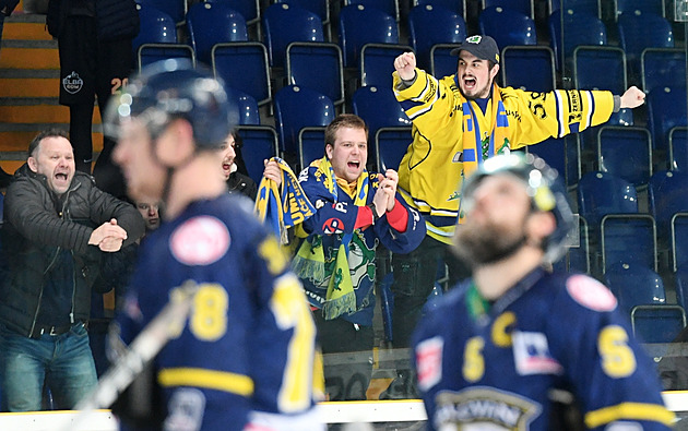 Ústecké Winter Classic bude, ale skromnější. Lvi přežili, sezonu dohrají