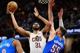 Basketbalisté Clevelandu přerušili vítěznou sérii Oklahomy. Uhájili tak první místo v soutěži