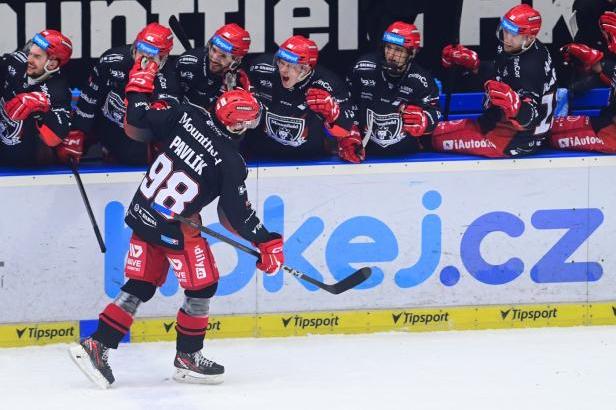 

Hradec předčil Pardubice. Dramatické derby rozhodl v poslední minutě Pavlík

