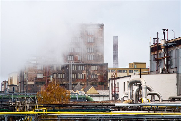 Chemičky v Lovosicích nemusí platit vyšší daně. Nebude na investice, říká město