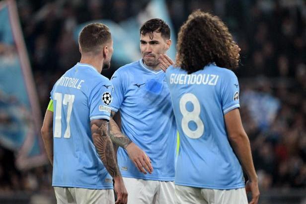 

Lazio v deseti nezvládlo roli favorita, Como veze z Říma bod

