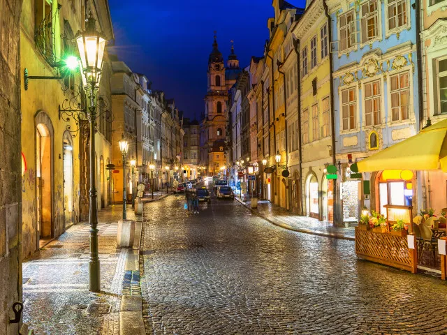 Praha se hádá o zpoplatnění vjezdu do centra. Spolu jej odmítlo, Hřib na něm trvá