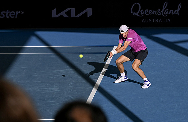 Australian Open ONLINE: Menšík hraje s Basilašvilim, Siniaková proti hvězdě