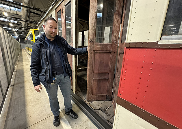 Zchátralý, ale pojízdný. Plzeň má unikátní vůz Krasin se svařovaným rámem