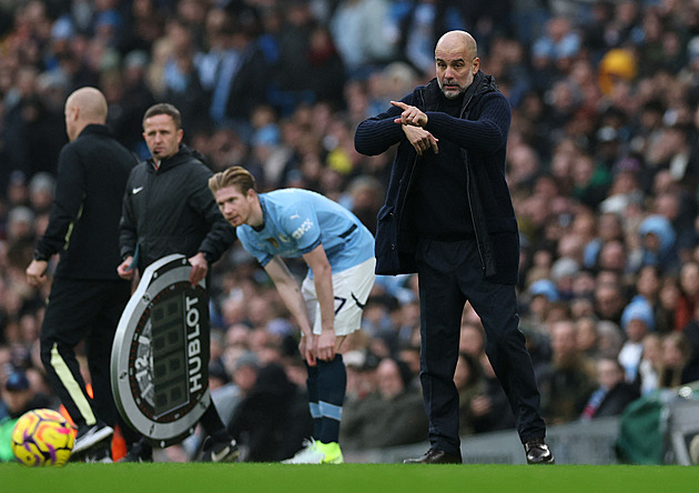 Chystají se v City utrácet? Guardiola teď lituje: Možná jsem měl posílit už v létě