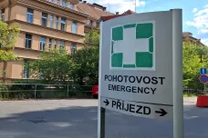 Případ záměny pacientek v nemocnici na Bulovce se odkládá