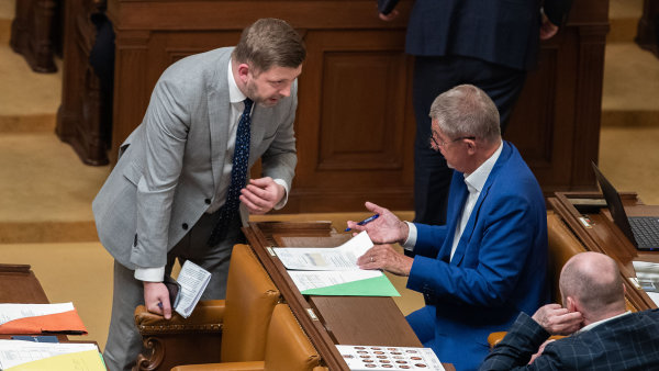 Zákulisí sbližování Babiše s Rakušanem: Podle ANO jde o pomluvy z koalice Spolu. Klid zbraní je ale zřejmý