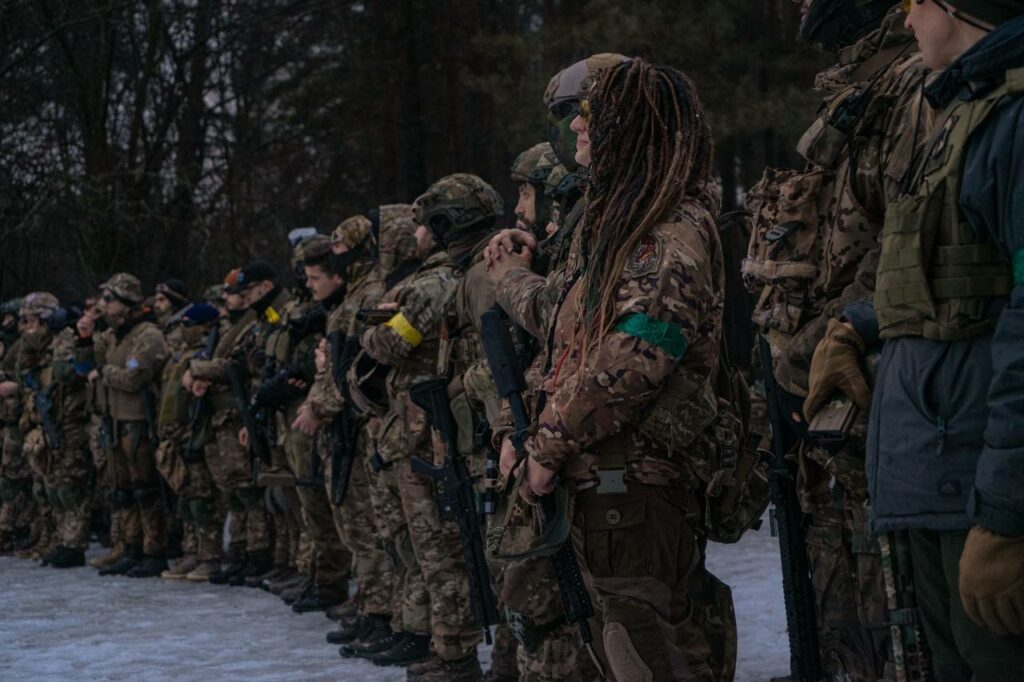 Zelenskyj zastavil formování nových brigád. Mobilizovaní muži jsou potřeba jinde