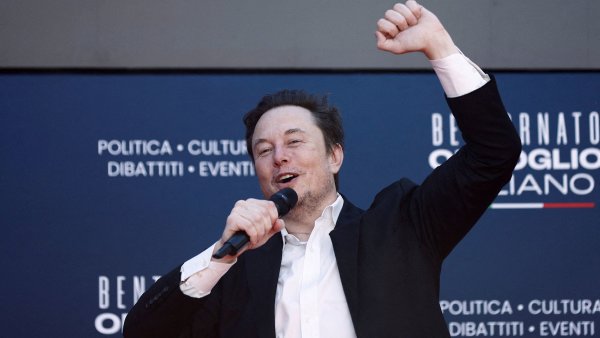 Elon Musk, dojič státu. Aneb jak šéf Tesly káže o štíhlém rozpočtu, ale sám z něj dostal miliardy