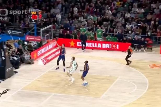 

Sestřih utkání Euroligy Barcelona – Panathinaikos

