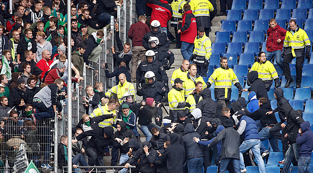 NÁZOR: Kdo zaplatí krocení rowdies? Podle ústavního soudu v Německu i pořadatel