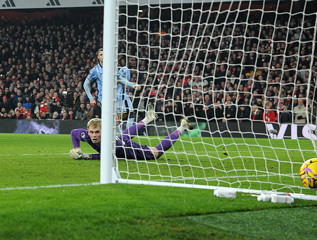 Tottenham se v lize propadá, Kinský po derby poprvé slyší kritiku. Právem?