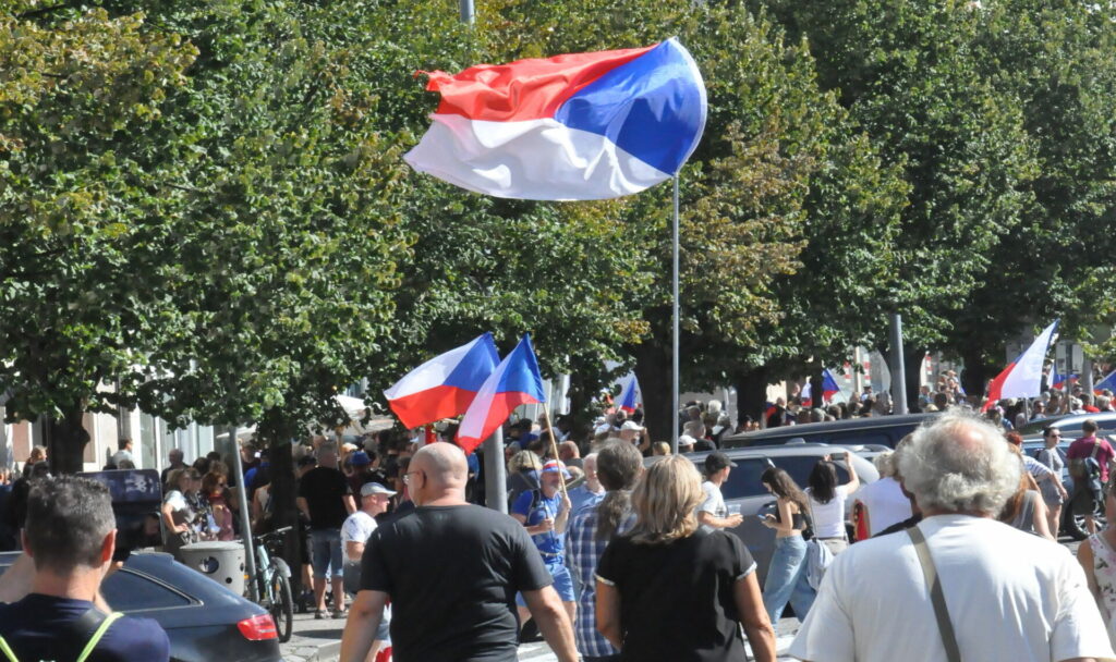 9 měsíců do voleb: Zakážou Čechům kapustové karbanátky? Na to jistě skočí každý „vlastenec“