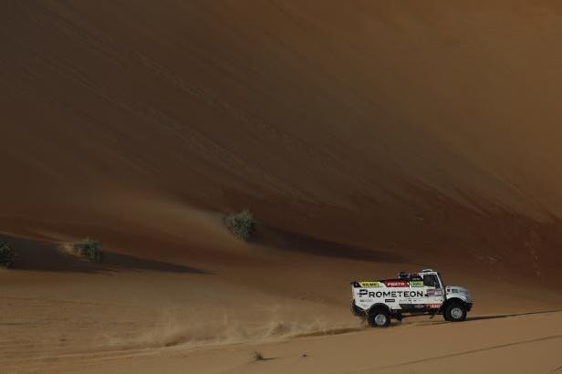 

Macík obhájil loňský triumf na Rallye Dakar, Loprais si dojel pro bronz

