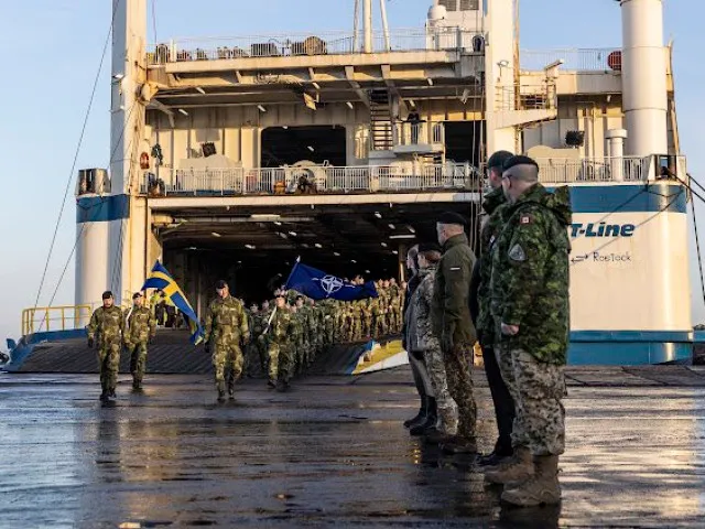 Stovky švédských vojáků přišly posílit mnohonárodní brigádu NATO v Lotyšsku