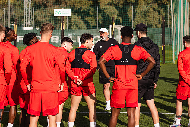 Trenére, něco na mě leze! Slavia počítá marody. Každý den jsou jiní