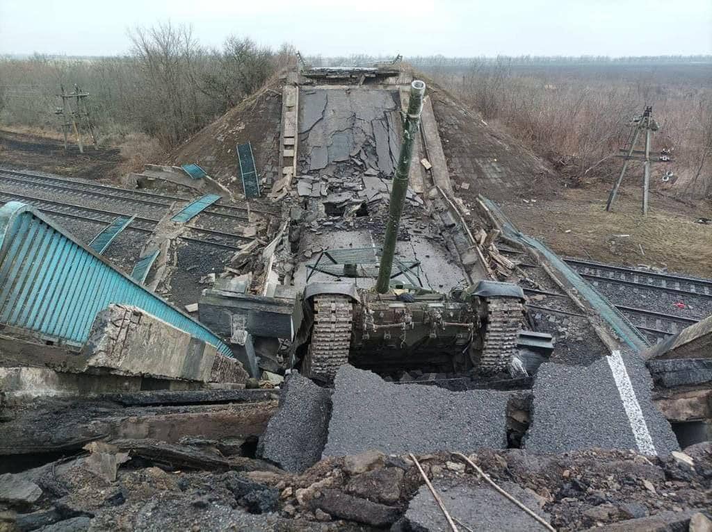 VIDEO: Byla to sebevražda. Rusové poslali do útoku jeden osamělý tank