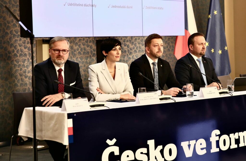 Vláda se snaží držet veřejné finance pod kontrolou. Špatná struktura příjmů však volá po reformě