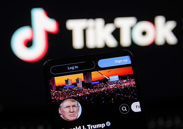 Sociální síť TikTok začala ve Spojených státech obnovovat provoz