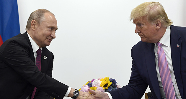 Jsem připraven k dialogu a gratuluji, řekl Putin před Trumpovou inaugurací