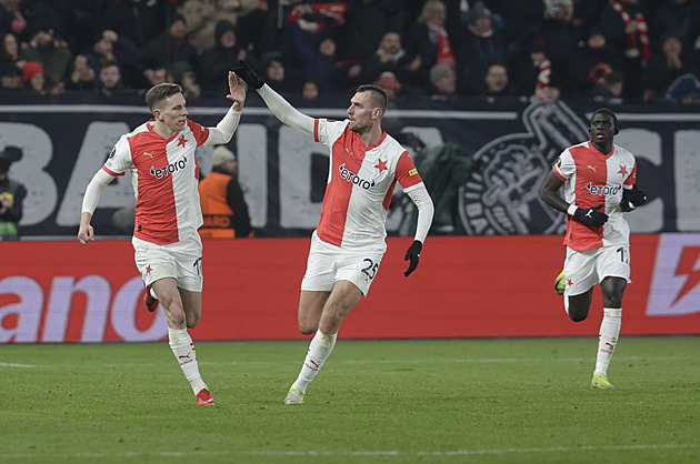 ONLINE: PAOK - Slavia, hrají mladíci Pech a Konečný, Chorý jen na lavičce