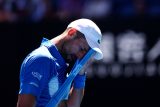 Djoković rekordní grandslamový titul na Australian Open nepřidá, finále si po jeho skreči zahraje Zverev