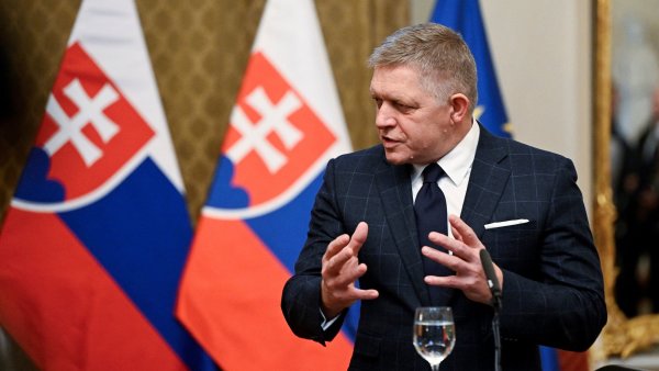 Robert Fico obvinil Ukrajinu z kybernetického útoku na slovenskou Všeobecnou zdravotní pojišťovnu