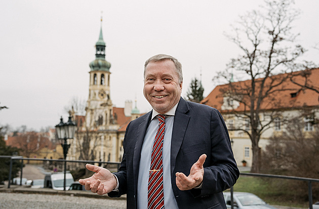 Lidé jsou milí, ale ten režim. Velvyslanec o Íránu i střetu s lékařem Bartákem