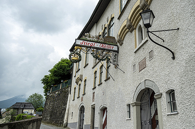 Hospody jsou kulturní dědictví, bez podpory zaniknou, lkají rakouští restauratéři