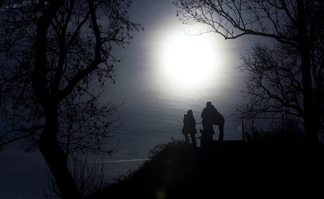 V Česku třetí den po sobě padaly teplotní rekordy. Naměřilo se i 14°C