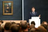 Mona Lisa se bude stěhovat do vlastní expozice. Macron představil vládní plán renovace muzea Louvre