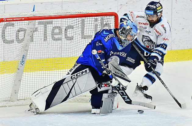 ONLINE: Liberec vede ve Vítkovicích, Plzeň hraje v Litvínově. Spartu čeká Kladno