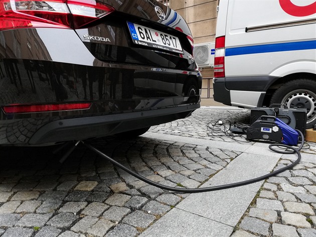 Sněmovna zřejmě schválí pravidla pro autonomní vozidla i vznik emisní policie