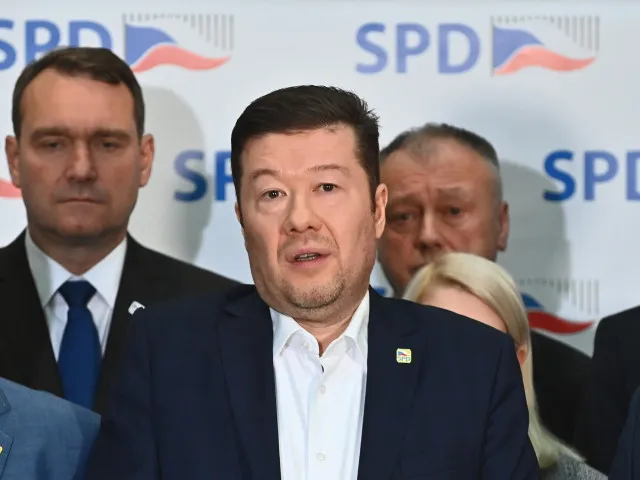 SPD chce po volbách snížit malým firmám daň z příjmu a jednocifernou sazbu DPH na základní potraviny