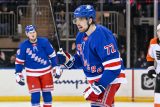 Chytil poprvé v NHL mění působiště. New York Rangers jej poslali do Vancouveru