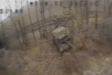 VIDEO: Tank Leopard z dob studené války přežil na Ukrajině nejméně 10 zásahů drony, jak ukazují záběry