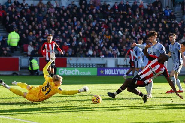 

Kinský má první nulu v Premier League, na Old Trafford loupili hráči C. Palace

