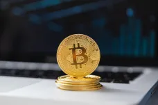 Bitcoin se po oznámení Trumpových cel propadl hluboko pod sto tisíc dolarů