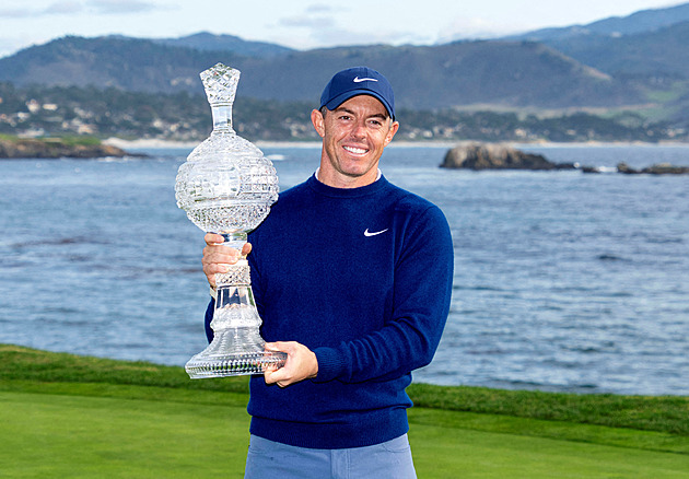 McIlroy načal sezonu vítězně, v Pebble Beach rozptýlil pochybnosti