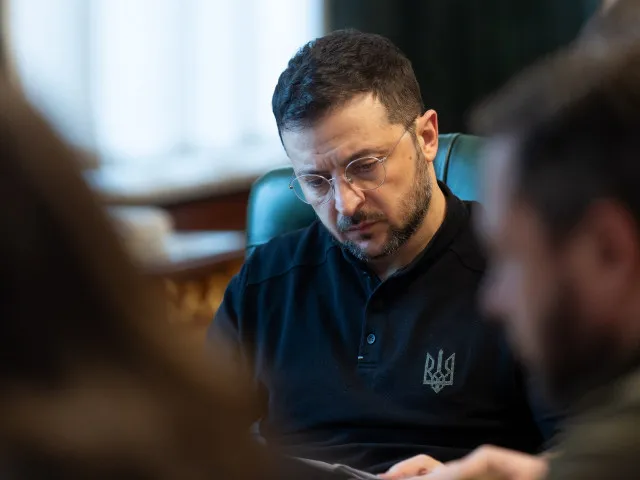 Zelenskyj opět oddálil volby na Ukrajině. Válečný stav a mobilizaci prodloužil o tři měsíce