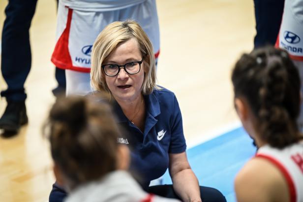 

Basketbalistky si zkusí před ME domácí palubovku. Chceme podat nadstandardní výkon, hlásí trenérka Ptáčková

