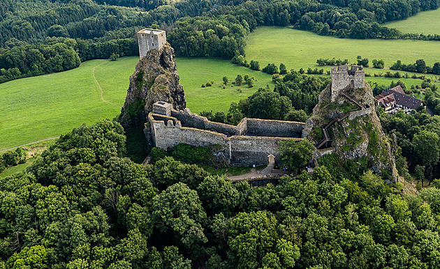 Už to začalo. Turisté mají zájem o hrad Trosky kvůli Kingdom Come 2