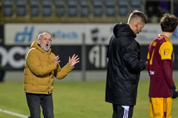 

Fotbalisté Dukly mají o víkendu volno, Karvinou skolila chřipka

