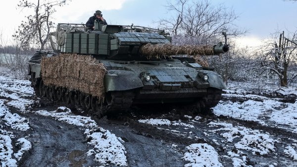 Průlom na frontě? Ruští okupanti ohlásili dobytí strategického města Toreck na východě Ukrajiny