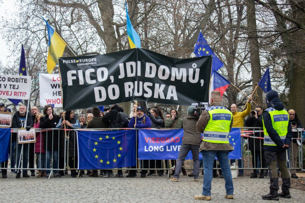 Atentát na slovenskou kulturu. Ficova vláda provádí čistky jako za normalizace