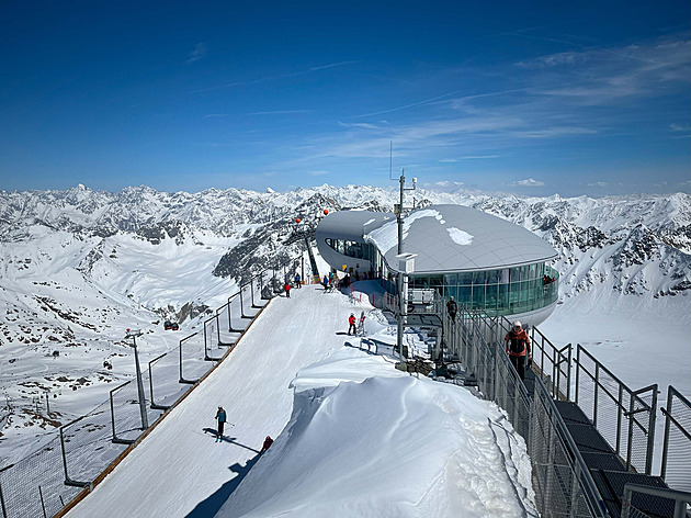 Jak udýchat Pitztal. Nejluxusnější alpské lyžování, ale spát se dá i na parkovišti